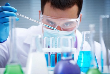 Nager fait-il maigrir ? Que disent les recherches scientifiques ?